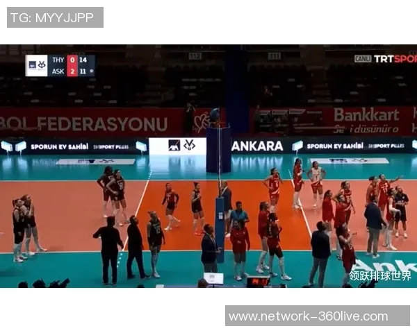 上海排球队团队协作引发热议球迷对战术配合和球员默契提出质疑 上海排球队团队协作引发热议球迷对战术配合和球员默契提出质疑