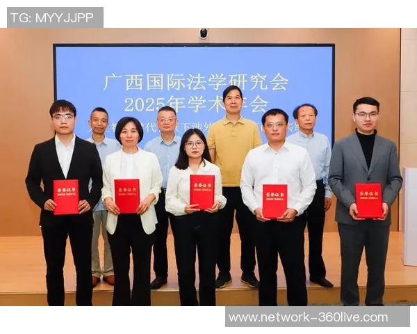 亚自由与天主大学的对决:教育理念与学术成就的深度探讨 亚自由与天主大学的对决:教育理念与学术成就的深度探讨